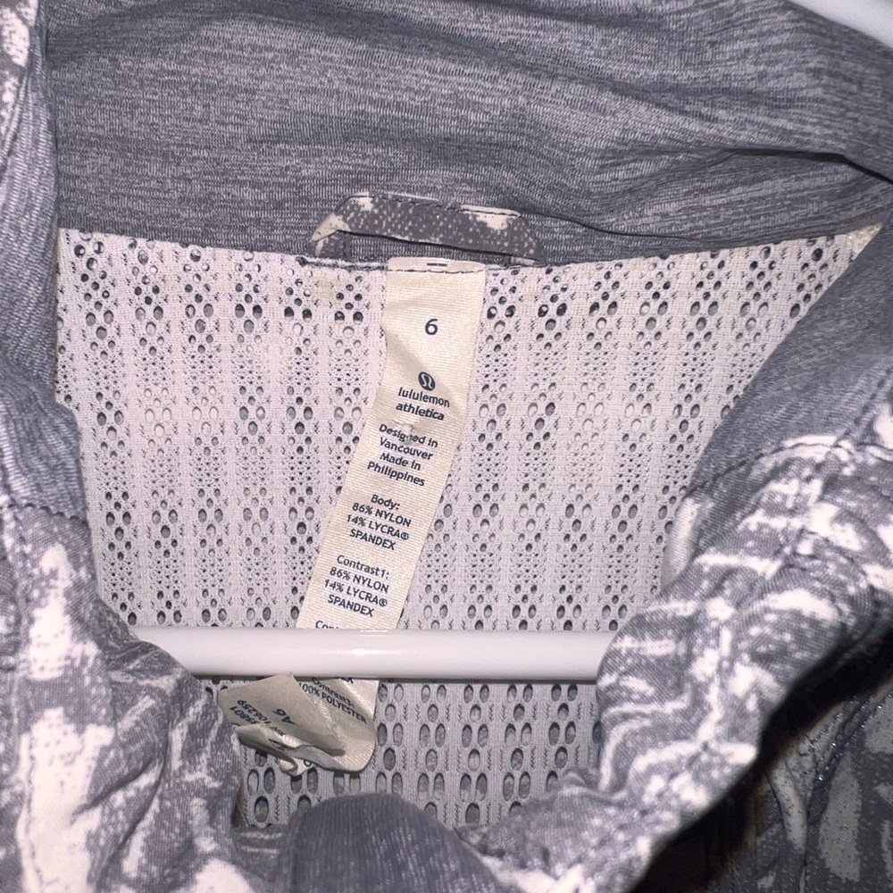 Lululemon Jacket - Picture 2 of 13